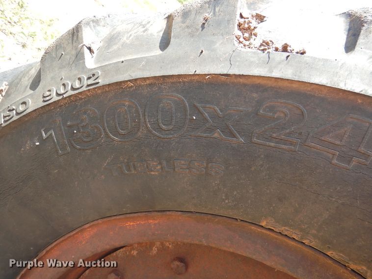 image for item DK2242 1968 Caterpillar 112F  rigid frame motor grader