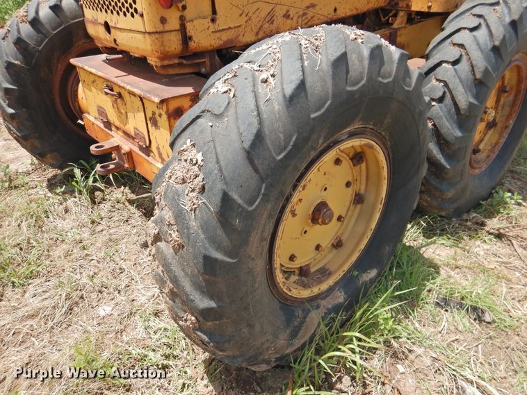 image for item DK2242 1968 Caterpillar 112F  rigid frame motor grader