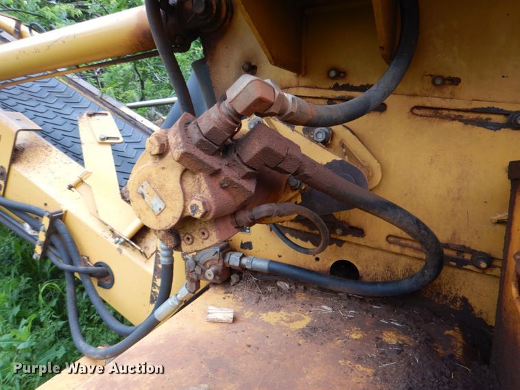 image for item DK5689 2004 Vermeer HG6000  horizontal grinder