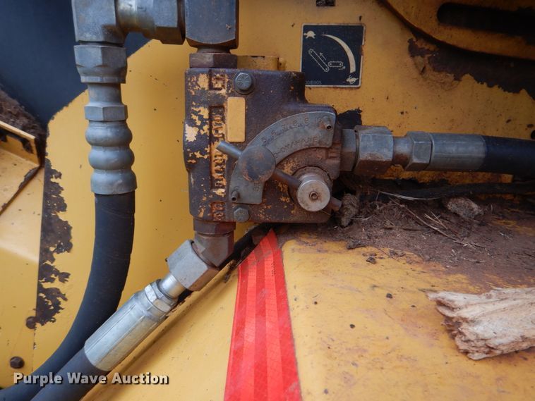 image for item DK5689 2004 Vermeer HG6000  horizontal grinder