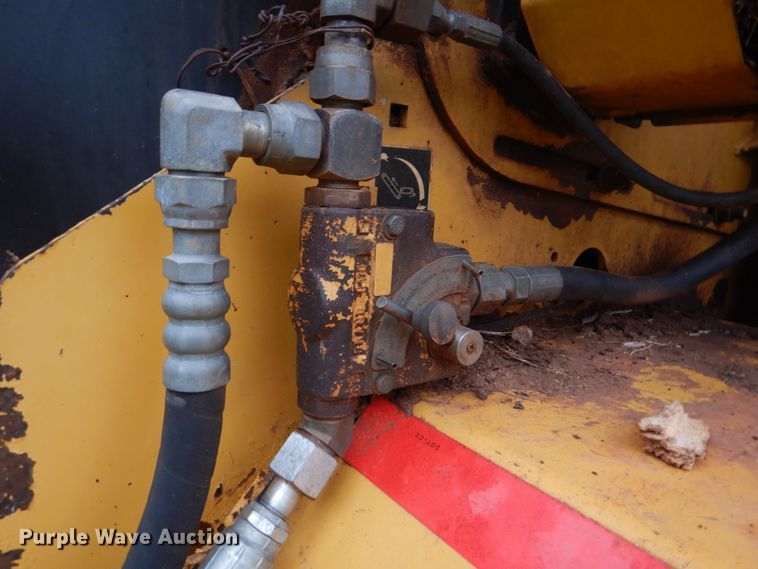 image for item DK5689 2004 Vermeer HG6000  horizontal grinder