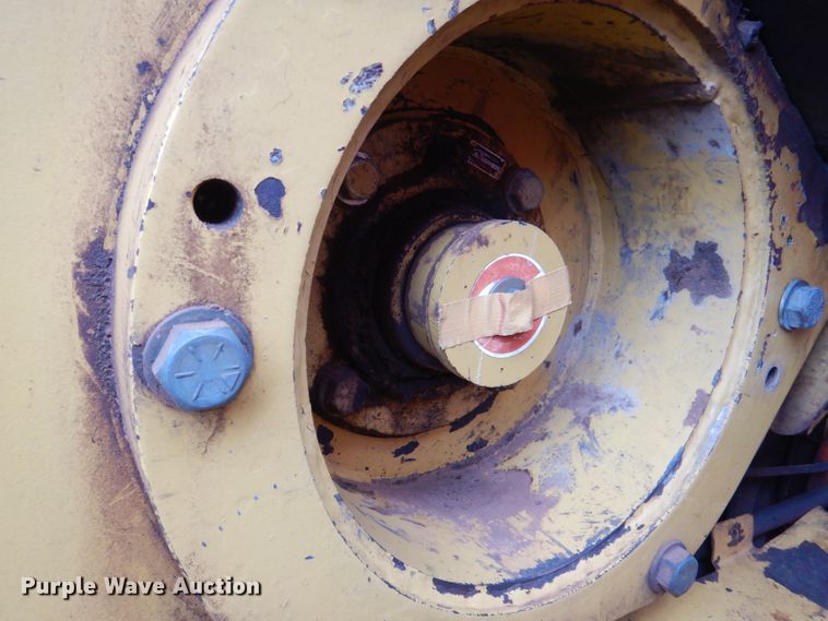 image for item DK5689 2004 Vermeer HG6000  horizontal grinder