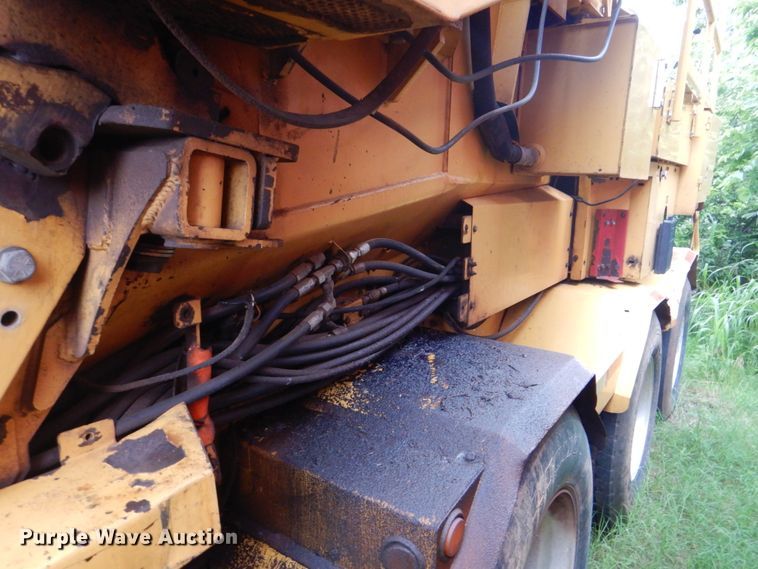 image for item DK5689 2004 Vermeer HG6000  horizontal grinder