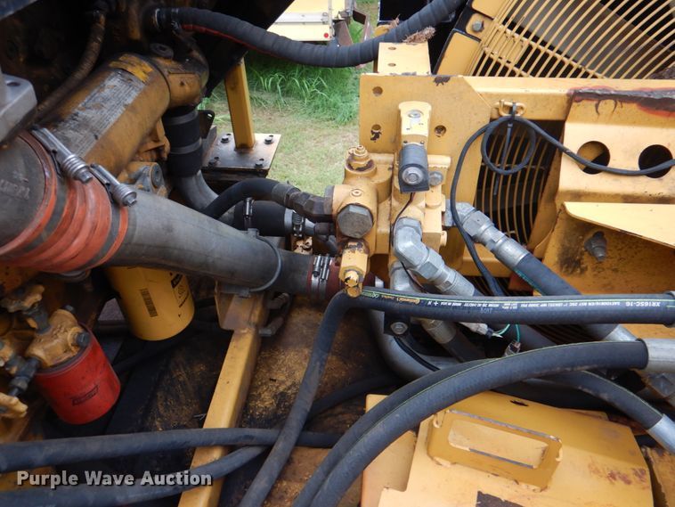 image for item DK5689 2004 Vermeer HG6000  horizontal grinder