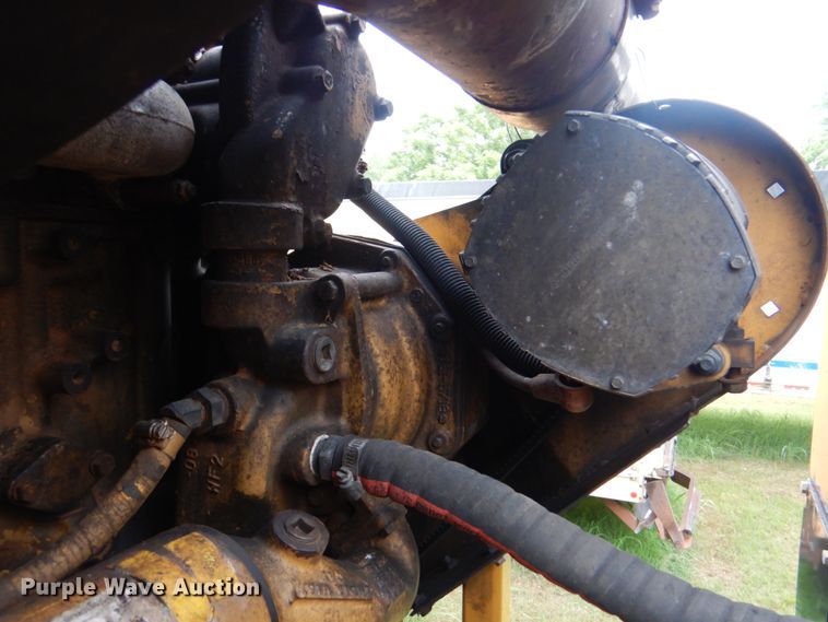 image for item DK5689 2004 Vermeer HG6000  horizontal grinder