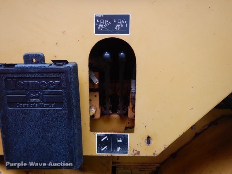 image for item DK5689 2004 Vermeer HG6000  horizontal grinder