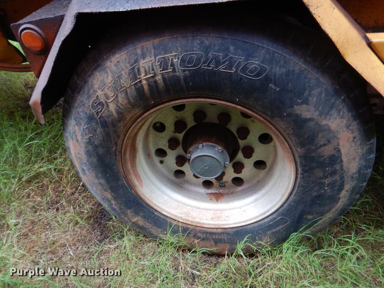 image for item DK5689 2004 Vermeer HG6000  horizontal grinder