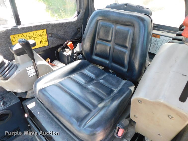 image for item DK8559 2012 Bobcat 324  mini excavator