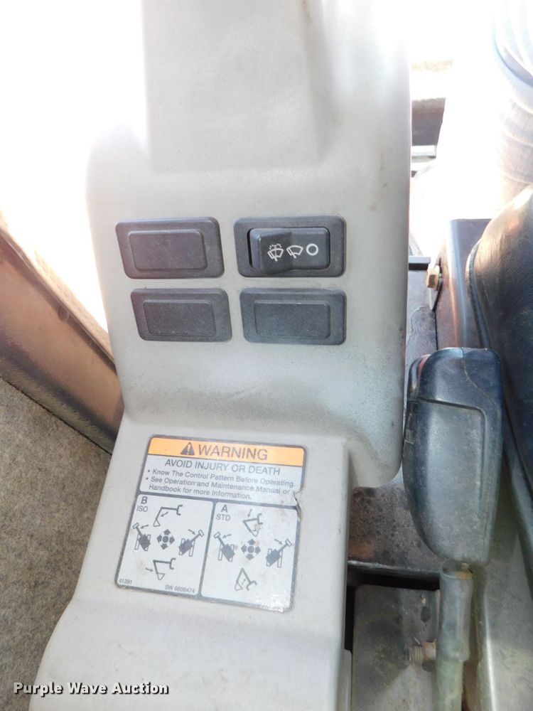 image for item DK8559 2012 Bobcat 324  mini excavator