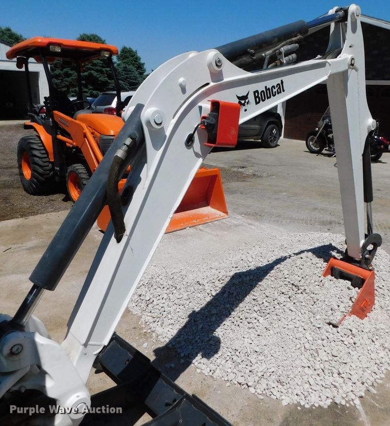 image for item DK8559 2012 Bobcat 324  mini excavator