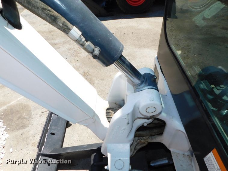 image for item DK8559 2012 Bobcat 324  mini excavator