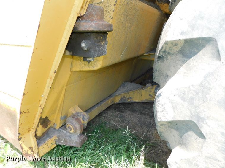 image for item DK8562 2003 Noble 417B  scraper