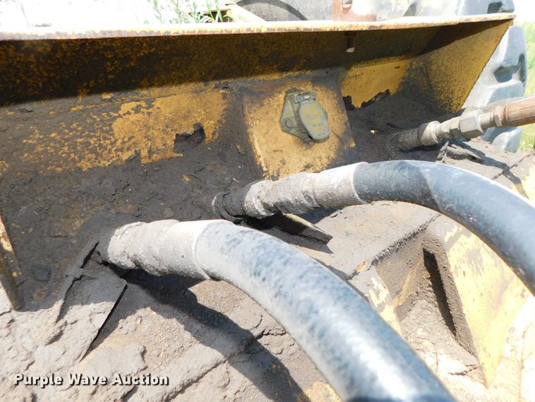 image for item DK8562 2003 Noble 417B  scraper