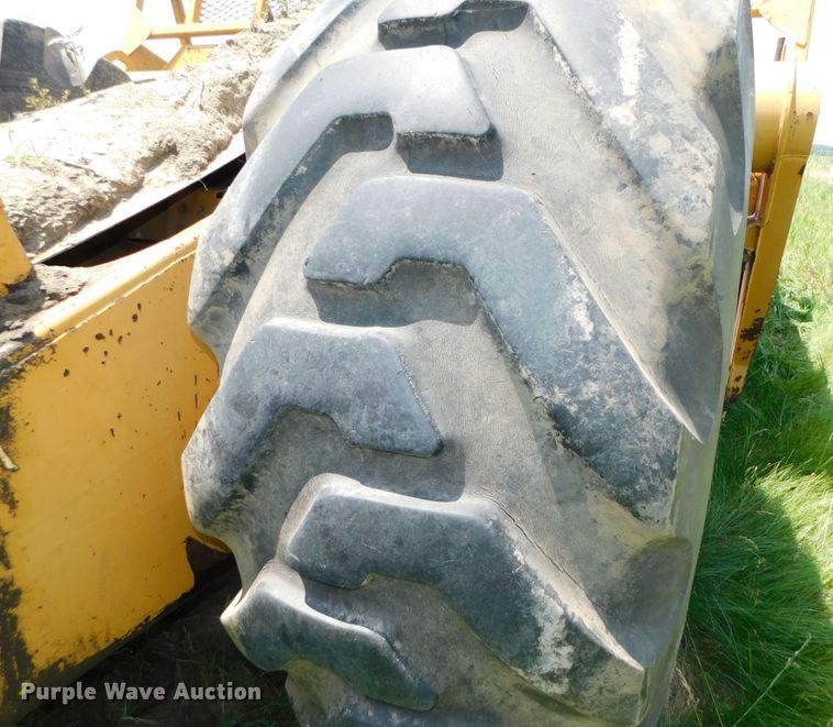 image for item DK8562 2003 Noble 417B  scraper