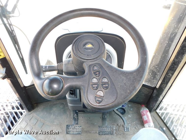 image for item DK8564 2014 Challenger MT845E  tractor