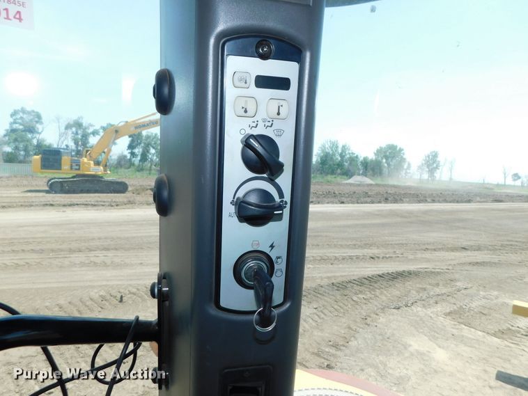 image for item DK8564 2014 Challenger MT845E  tractor