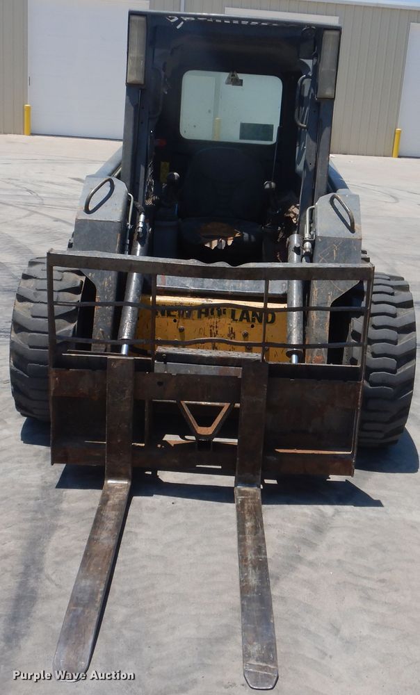 image for item DL0355 2008 New Holland L170  skid steer