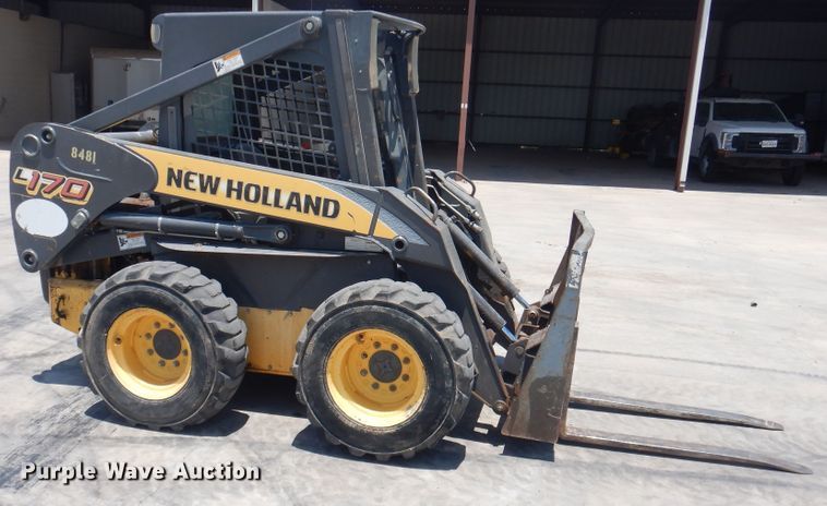 image for item DL0355 2008 New Holland L170  skid steer