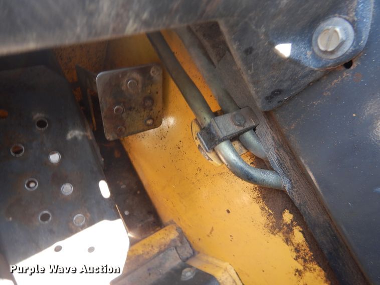 image for item DL0355 2008 New Holland L170  skid steer