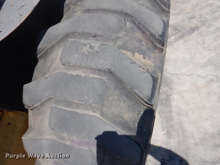 image for item DL0355 2008 New Holland L170  skid steer