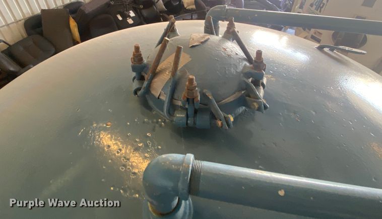 image for item DL0357 Sand blasting pot trailer