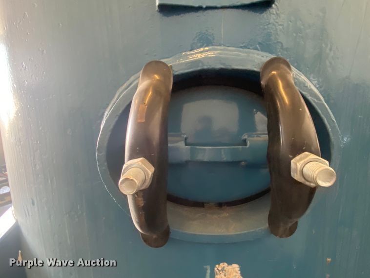 image for item DL0357 Sand blasting pot trailer