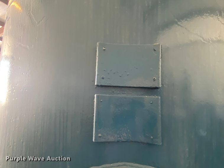 image for item DL0357 Sand blasting pot trailer