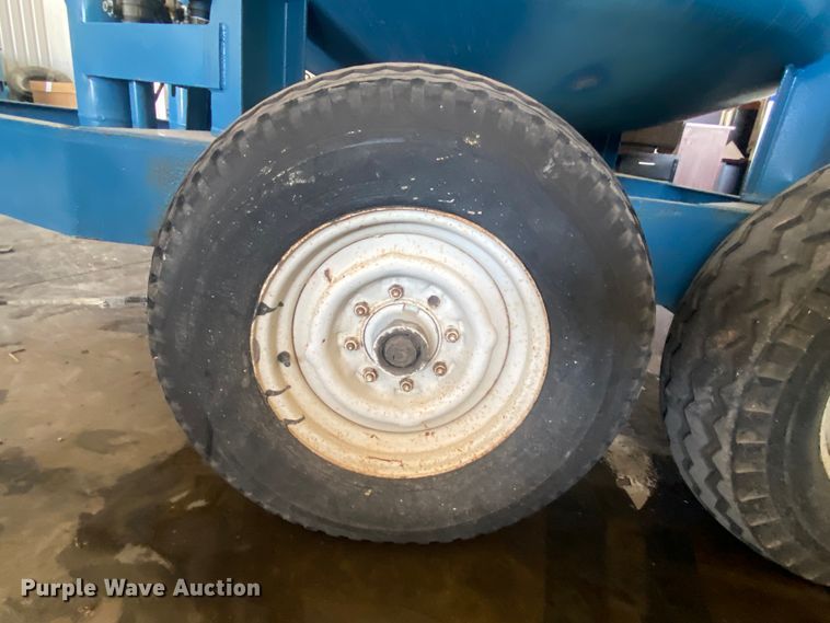 image for item DL0357 Sand blasting pot trailer