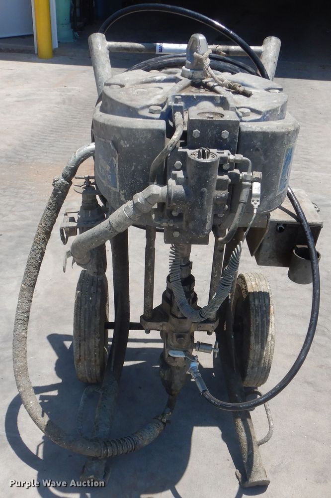 image for item DL0360 Graco King XL70-290  paint sprayer