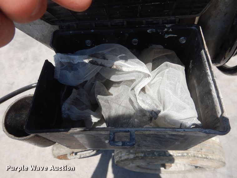 image for item DL0360 Graco King XL70-290  paint sprayer