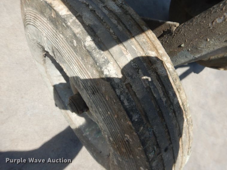 image for item DL0360 Graco King XL70-290  paint sprayer