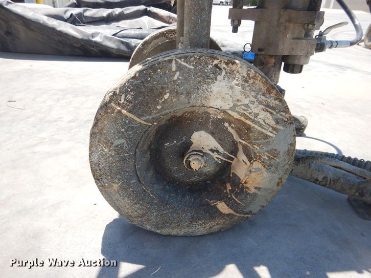 image for item DL0360 Graco King XL70-290  paint sprayer