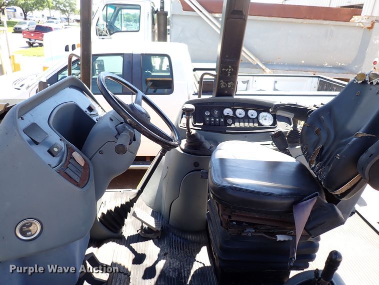 image for item DL7545 2006 Caterpillar 416D  landscape tractor