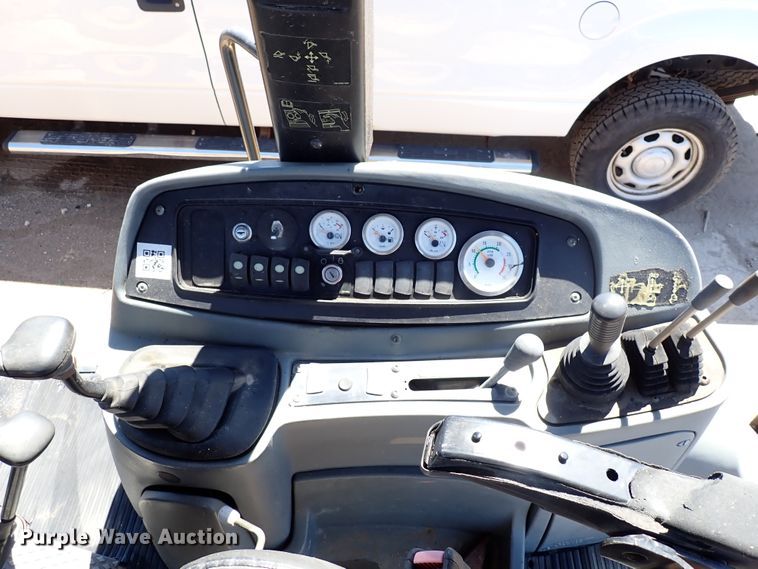 image for item DL7545 2006 Caterpillar 416D  landscape tractor