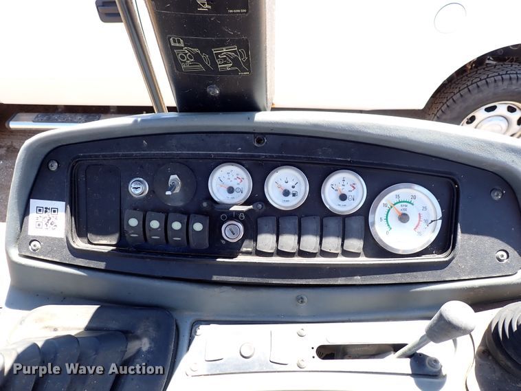 image for item DL7545 2006 Caterpillar 416D  landscape tractor