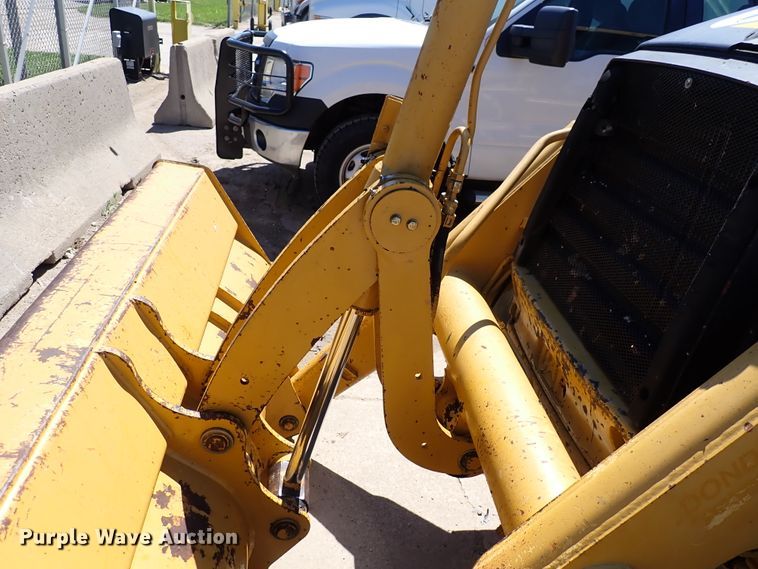 image for item DL7545 2006 Caterpillar 416D  landscape tractor