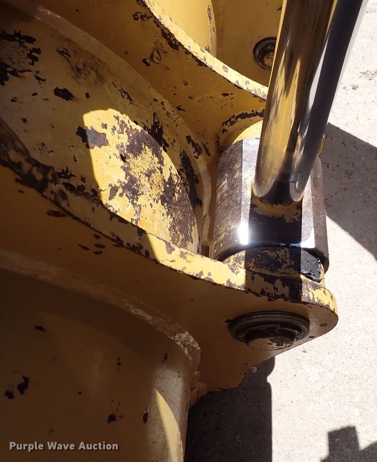 image for item DL7545 2006 Caterpillar 416D  landscape tractor