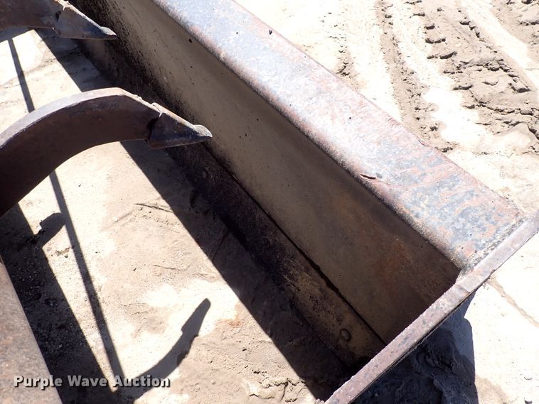 image for item DL7545 2006 Caterpillar 416D  landscape tractor