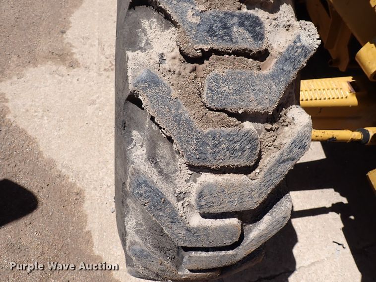 image for item DL7545 2006 Caterpillar 416D  landscape tractor