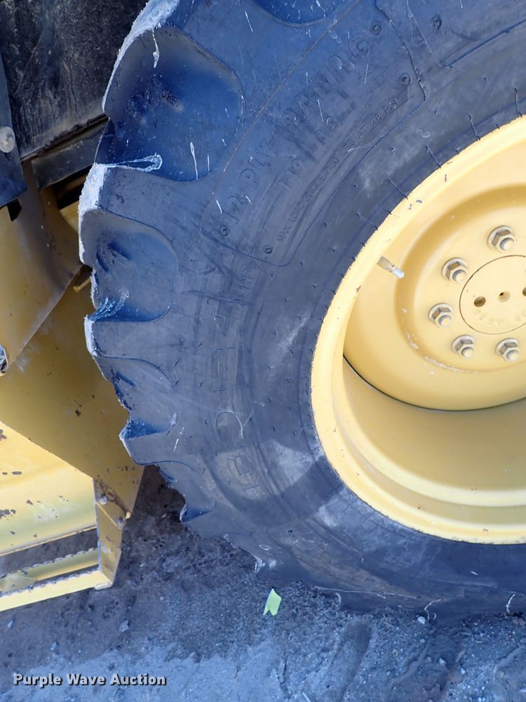 image for item DL7545 2006 Caterpillar 416D  landscape tractor