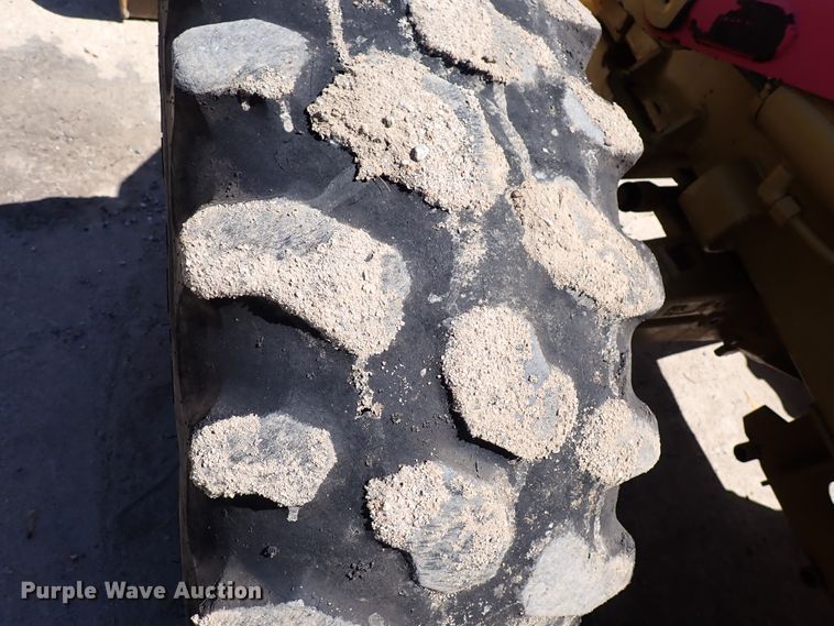 image for item DL7545 2006 Caterpillar 416D  landscape tractor