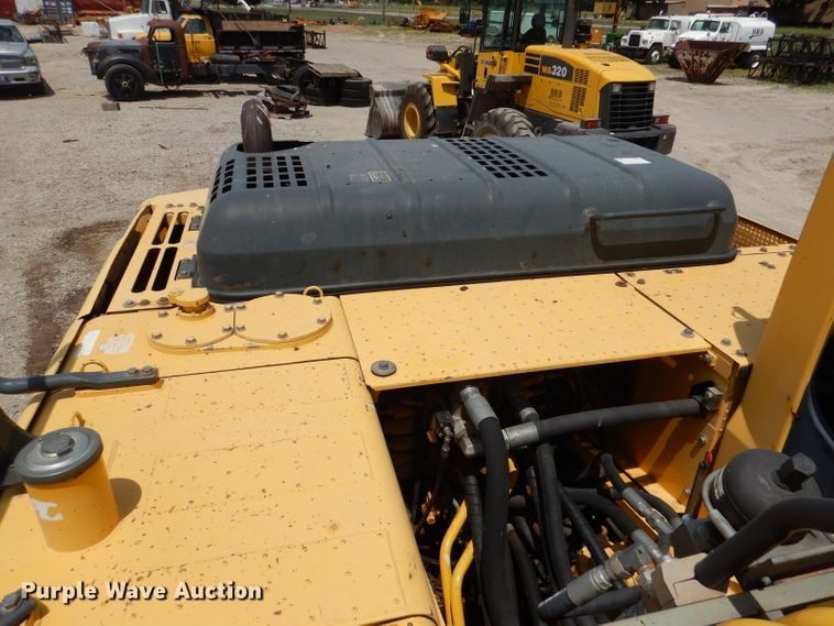 image for item DL8983 2007 Komatsu PC200LC-8  excavator