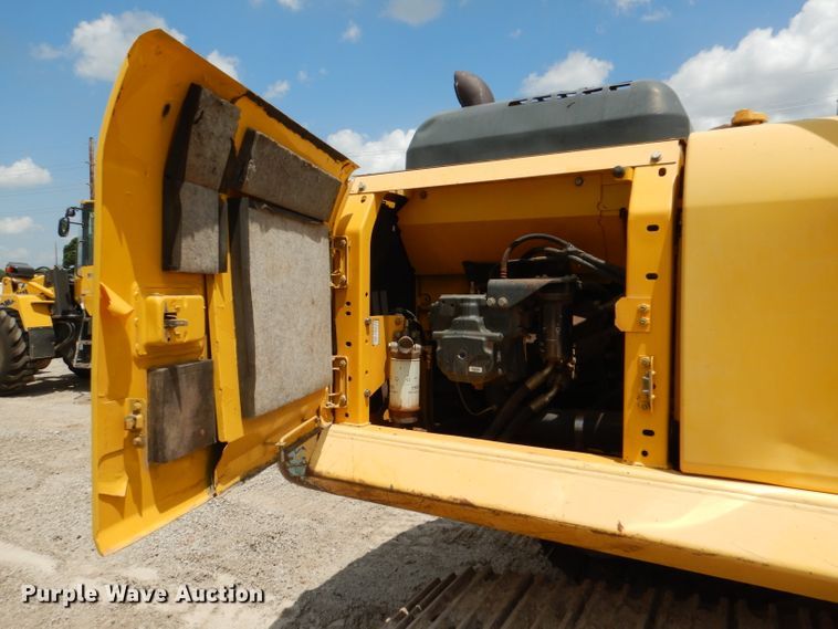 image for item DL8983 2007 Komatsu PC200LC-8  excavator
