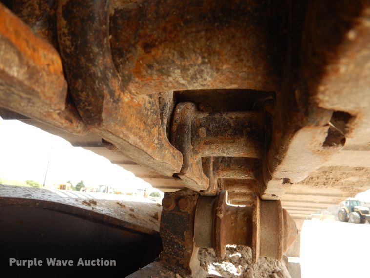 image for item DL8983 2007 Komatsu PC200LC-8  excavator