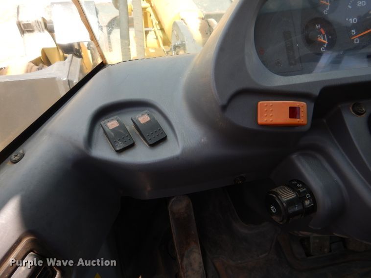 image for item DM0020 2007 Komatsu WA320-5L  wheel loader