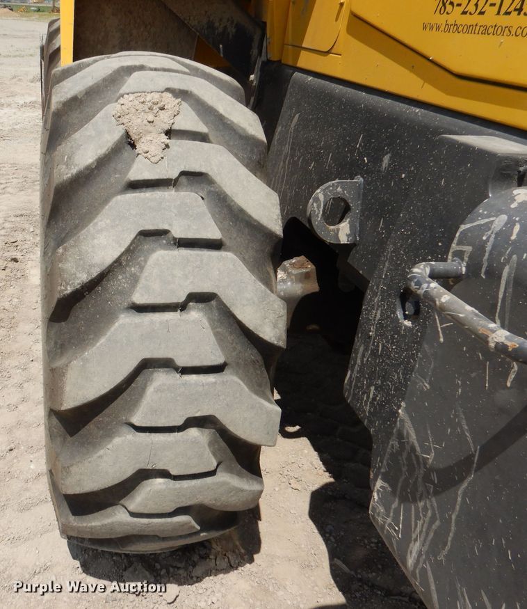 image for item DM0020 2007 Komatsu WA320-5L  wheel loader