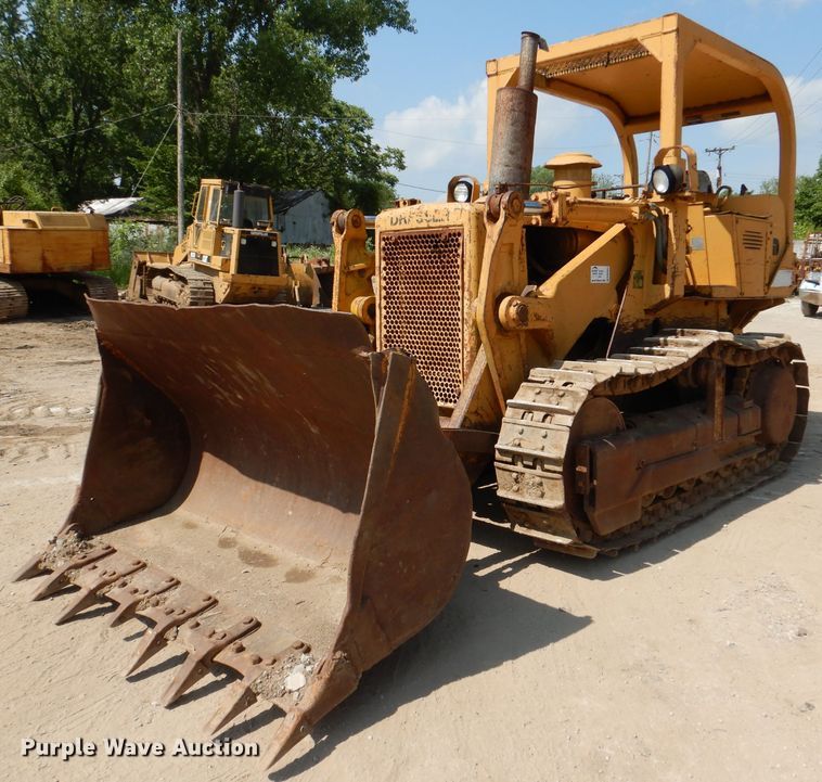 image for item DM0022 Dresser 175C  track loader