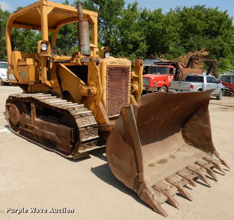 image for item DM0022 Dresser 175C  track loader