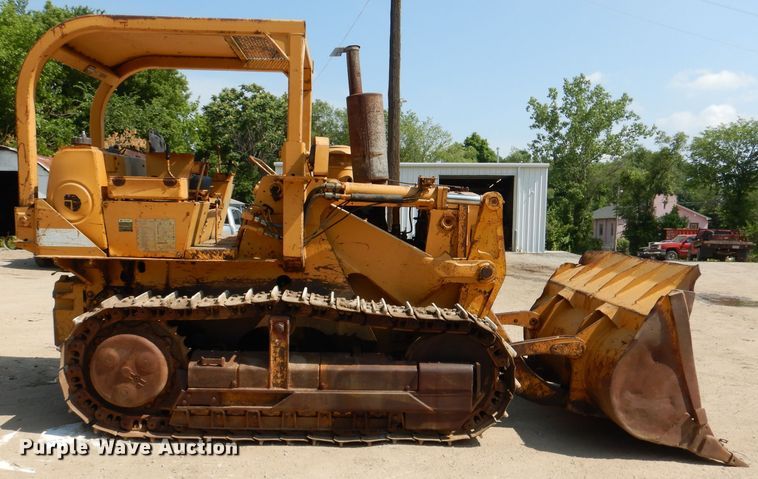 image for item DM0022 Dresser 175C  track loader