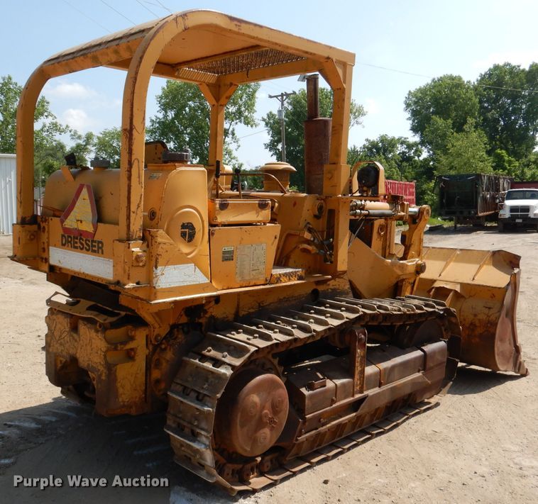 image for item DM0022 Dresser 175C  track loader